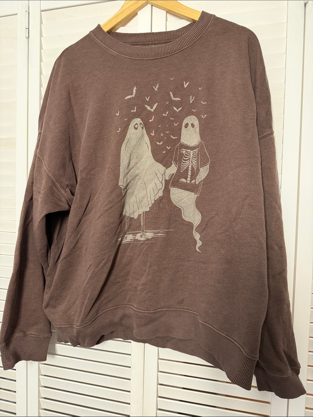 American Eagle Outfitters Brown Crewneck Sweatshirt with Cream Ghost Graphic